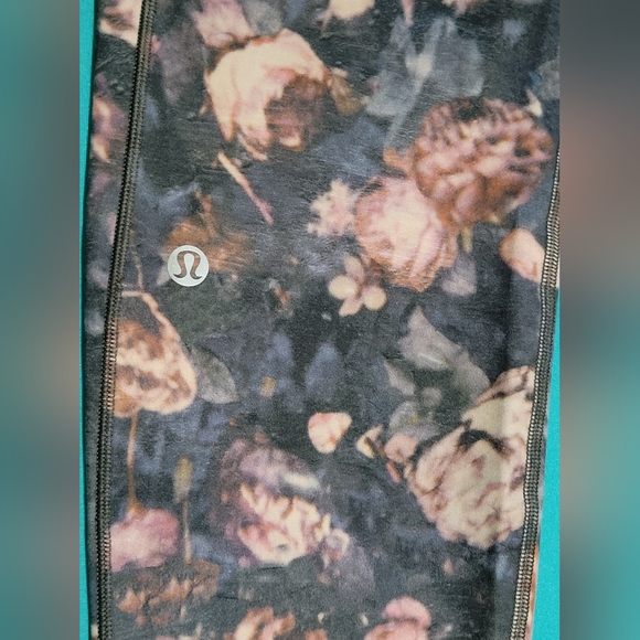 Lululemon Speed Up Tight Frosted Rose Multi Size 10 - Picture 5 of 7